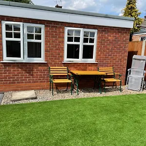 https://garden-flat-near-the-university-of-york.yorkshirehotels.net